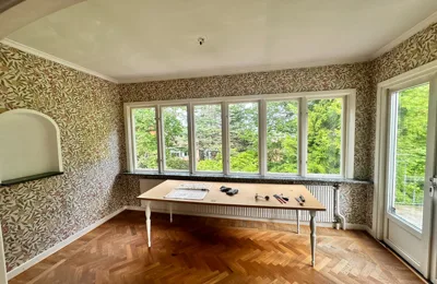 Tapetsering av vardagsrum i Göteborg